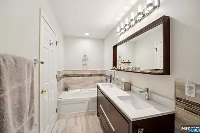 428 Newburgh Court, West New York, NJ 07093 - Photo 18