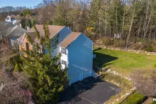 10 Pierson Ct, Mahwah, NJ 07430 - Photo 4