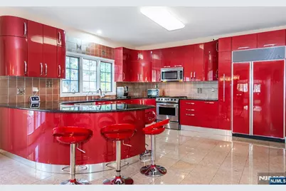 10 Pierson Court, Mahwah, NJ 07430 - Photo 26