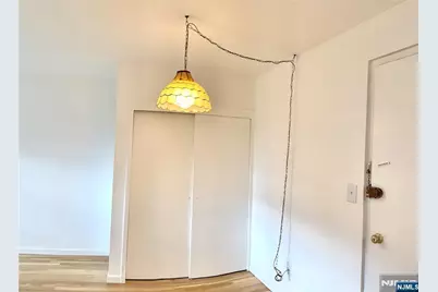 501 Linwood Drive 4 #4, Fort Lee, NJ 07024 - Photo 8