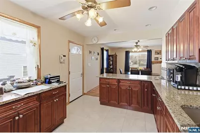 7 Franklin Street, Little Ferry, NJ 07643 - Photo 10