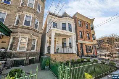 2602 Palisade Avenue, Weehawken, NJ 07086 - Photo 2