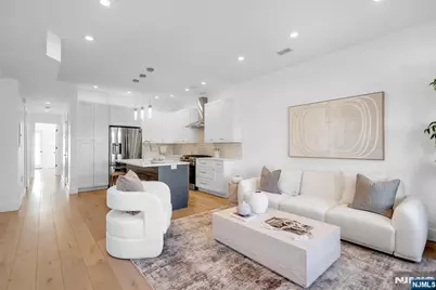 2602 Palisade Avenue, Weehawken, NJ 07086 - Photo 10