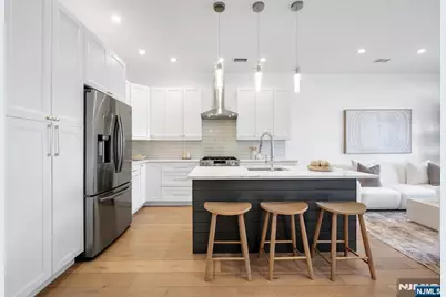 2602 Palisade Avenue, Weehawken, NJ 07086 - Photo 8