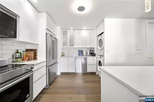 1077 River Road Ph 13, Edgewater, NJ 07020 - Photo 4