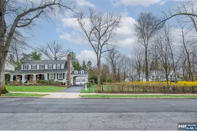 139 Glenwood Road, Ridgewood, NJ 07450 - Photo 2