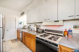 24 Pleasant Ave, Clifton, NJ 07013 - Photo 16