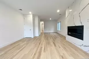 211 Slocum Way B, Fort Lee, NJ 07024 - Photo 2