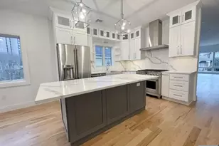 211 Slocum Way B, Fort Lee, NJ 07024 - Photo 4