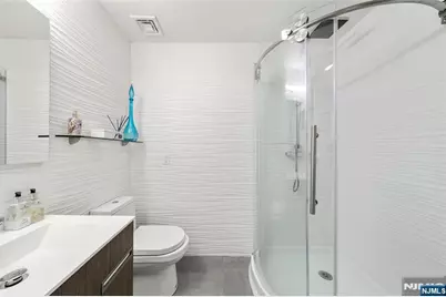 300 Gorge Road 58 #58, Cliffside Park, NJ 07010 - Photo 24