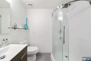 300 Gorge Road 58, Cliffside Park, NJ 07010 - Photo 24