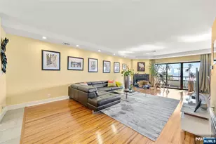 300 Gorge Road 58, Cliffside Park, NJ 07010 - Photo 18