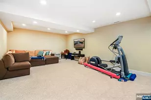 506 Julie Ct, Wyckoff Township, NJ 07481 - Photo 28