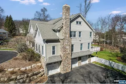 506 Julie Court, Wyckoff Township, NJ 07481 - Photo 2