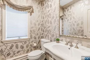 390 Lavelle Ct, Wyckoff Township, NJ 07481 - Photo 46