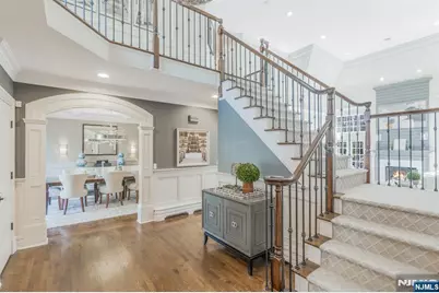 390 Lavelle Court, Wyckoff Township, NJ 07481 - Photo 8