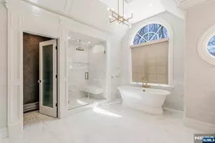 390 Lavelle Ct, Wyckoff Township, NJ 07481 - Photo 20