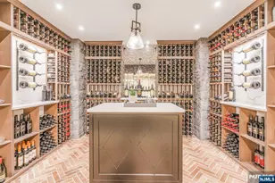 390 Lavelle Ct, Wyckoff Township, NJ 07481 - Photo 16