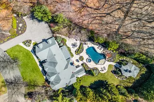 390 Lavelle Ct, Wyckoff Township, NJ 07481 - Photo 2