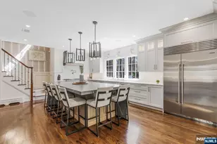 390 Lavelle Ct, Wyckoff Township, NJ 07481 - Photo 6