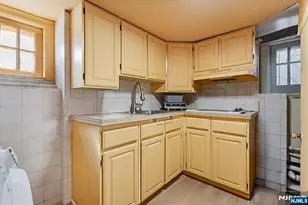 652 1st Ave, Elizabeth, NJ 07206 - Photo 24