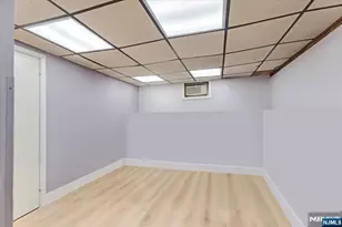 652 1st Ave, Elizabeth, NJ 07206 - Photo 18