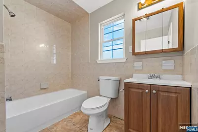 128-132 Leslie Street, Newark, NJ 07112 - Photo 22