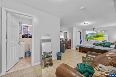 128-132 Leslie Street, Newark, NJ 07112 - Photo 8