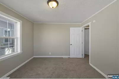 131 La Monte Avenue, Bound Brook, NJ 08805 - Photo 18