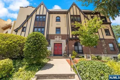 20 Garber Square C1 #C1, Ridgewood, NJ 07450 - Photo 2