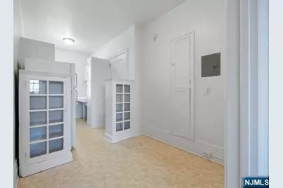 20 Garber Square C1 #C1, Ridgewood, NJ 07450 - Photo 12