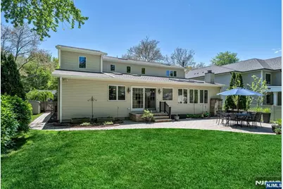 309 South Drive, Paramus, NJ 07652 - Photo 46