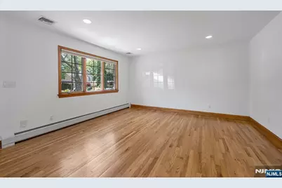 309 South Drive, Paramus, NJ 07652 - Photo 12