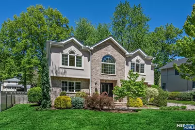 309 South Drive, Paramus, NJ 07652 - Photo 50