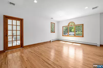309 South Drive, Paramus, NJ 07652 - Photo 28