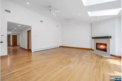 309 South Drive, Paramus, NJ 07652 - Photo 14