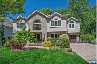 309 South Drive, Paramus, NJ 07652 - Photo 2