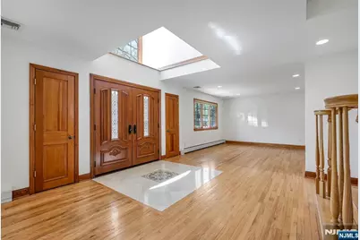 309 South Drive, Paramus, NJ 07652 - Photo 6