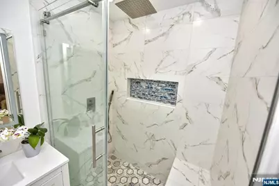 111 Teaneck Road, Teaneck Township, NJ 07666 - Photo 10