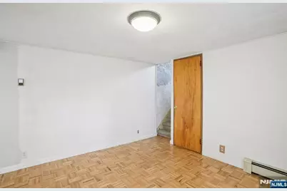 17 Emma Place, Clifton, NJ 07013 - Photo 10