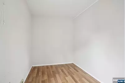 17 Emma Place, Clifton, NJ 07013 - Photo 18