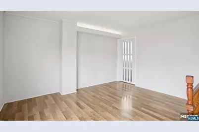 17 Emma Place, Clifton, NJ 07013 - Photo 8