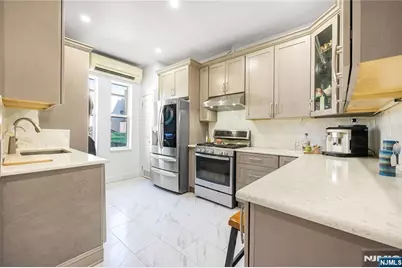 326 60th Street 4 #4, West New York, NJ 07093 - Photo 4