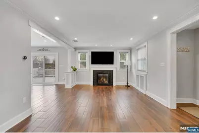 346 Carmita, Rutherford, NJ 07070 - Photo 6