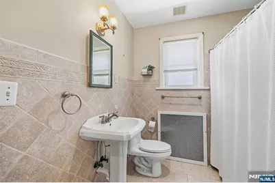 346 Carmita, Rutherford, NJ 07070 - Photo 28