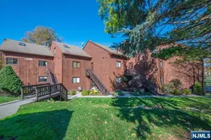 2 Falkenstein Dr 2, Vernon, NJ 07462 - Photo 24