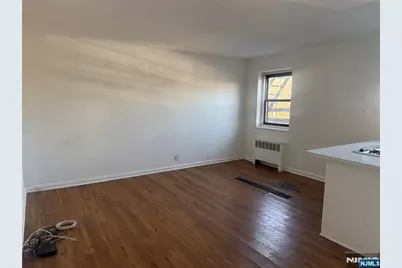 2333 Hudson Terrace, Fort Lee, NJ 07024 - Photo 2