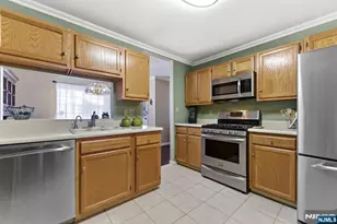 2309 Hemingway Ln 2309, Mahwah, NJ 07430 - Photo 6
