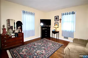 37-17 Jasper Rd, Fair Lawn, NJ 07410 - Photo 12