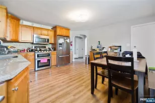 154 Orchard St, Elmwood Park, NJ 07407 - Photo 2